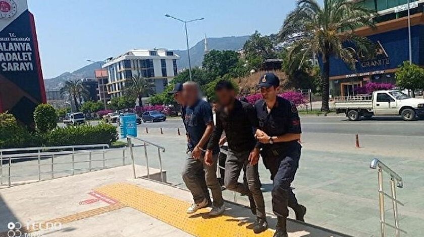 Alanya’da yakalanan 36 kaçak göçmen İl Göç İdaresi Müdürlüğüne gönderildi