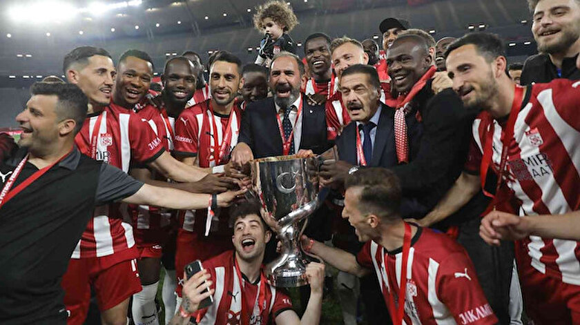 Sivasspor kupayı kazanan 16. takım oldu