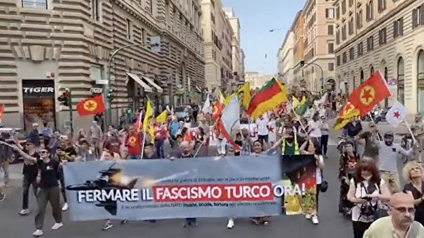 Terör örgütü PKK yandaşları İtalya sokaklarında gösteri düzenledi