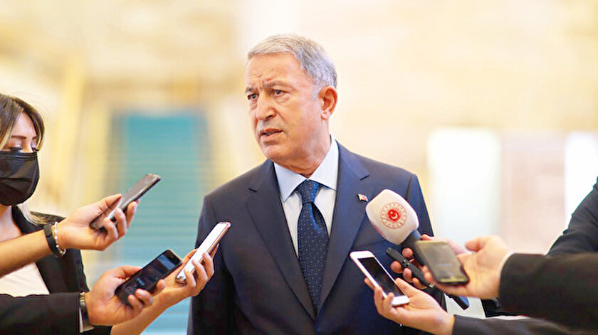 Hulusi Akar’dan beşinci harekata ilişkin net mesaj: Kimse karşımıza çıkmasın