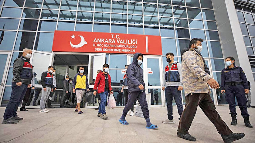 6 ayda 34 bin kaçak gönderildi