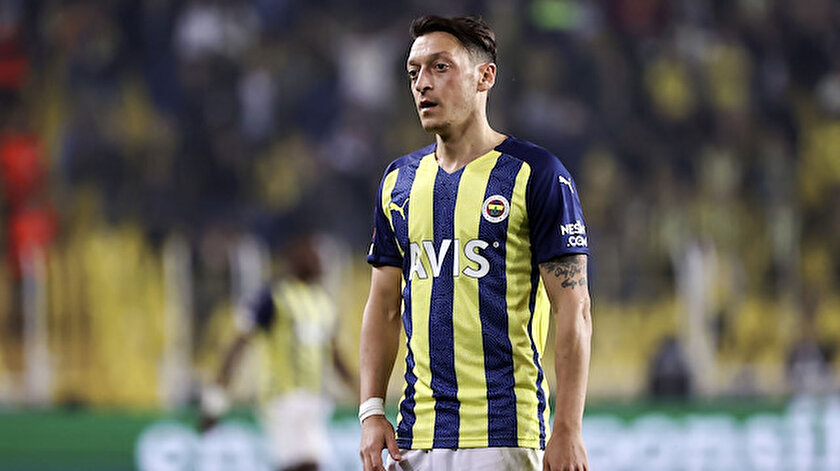 Mesut Özil Fenerbahçeye rest çekti​