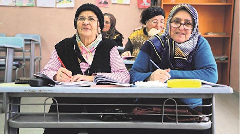 Emeklilik kurslarda geçiyor: MEBin düzenlediği kursların en yaşlı üyesi 100 yaşında
