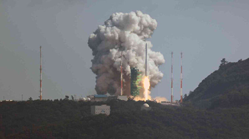 Güney Kore Nuriyi uzaya fırlattı