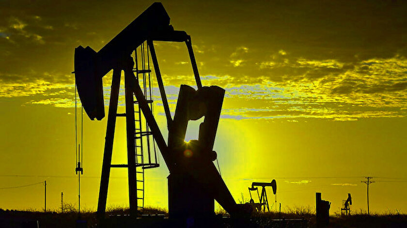 Bidenın hamlesi petrol fiyatlarını düşüşe geçirdi