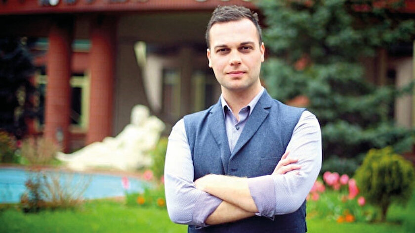 Kitle kültürü yüksek sanata öykündürür
