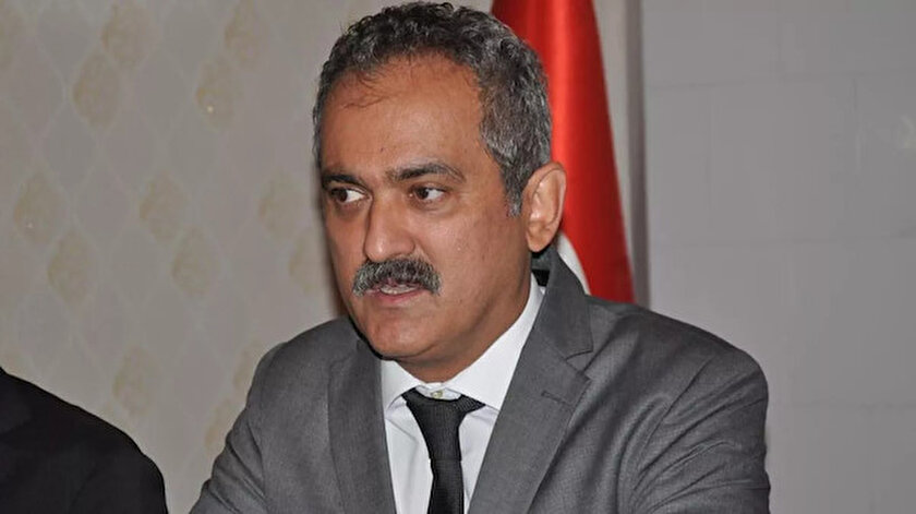 Bakan Özer: 2022 yılında öğretmen ataması olacak