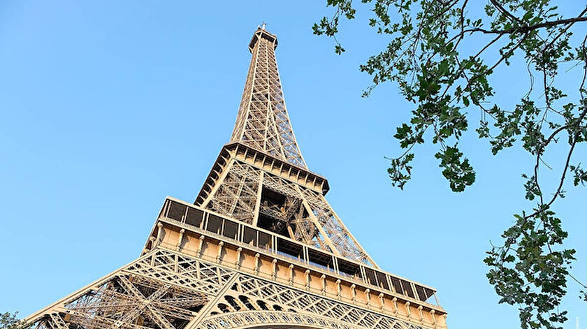 Fransız Marianne dergisine sızdırıldı: Eyfel Kulesi paslandı ve tamire ihtiyacı var