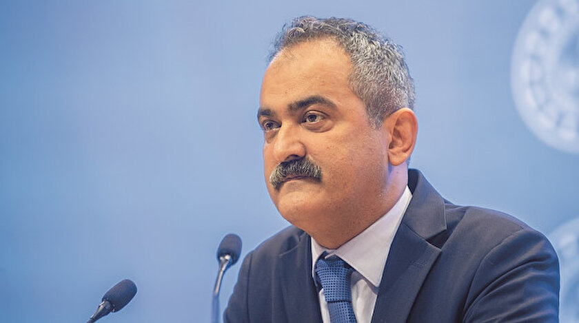 Milli Eğitim Bakanı Özerden yeni kitap: Eğitimin 20 yılda dönüşümü