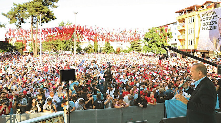 Erdoğandan vesayet özlemi çekenlere net mesaj: 10 yılda bir hizaya sokulan Türkiye yok