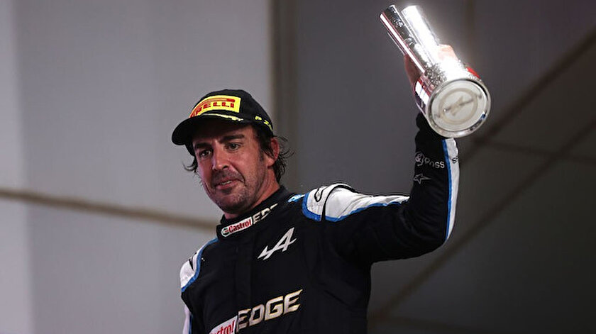 Aston Martin Vettelin boşluğunu Alonso ile dolduracak