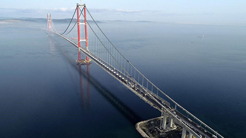 Çanakkale Boğazında Lapseki ve Gelibolu ilçeleri arasında inşa edilen 1915 Çanakkale Köprüsüne Avrupa Çelik Köprü Ödülü