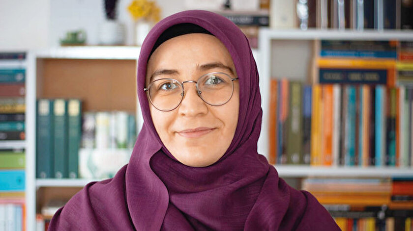 Ayşe Şasadan Mustafa Asım Köksala : Yakın geçmiş çocuklar için yazılıyor