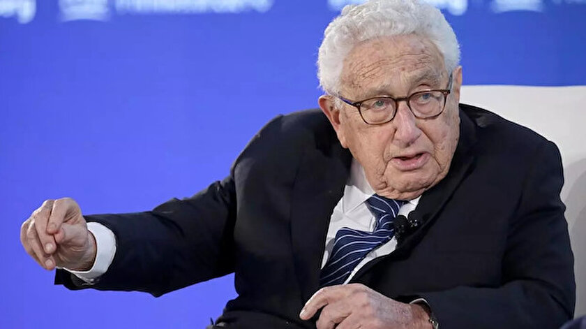 Henry Kissingerdan ABD yönetimine sert tepki: Kendi hataları yüzünden savaşın eşiğine geldi