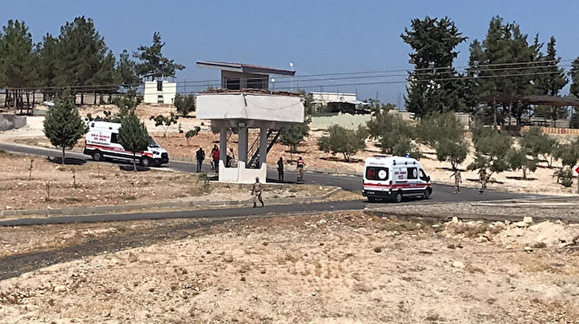 Şanlıurfada PKK/YPGden sınır karakoluna havanlı saldırı: 1 şehit, 4 yaralı