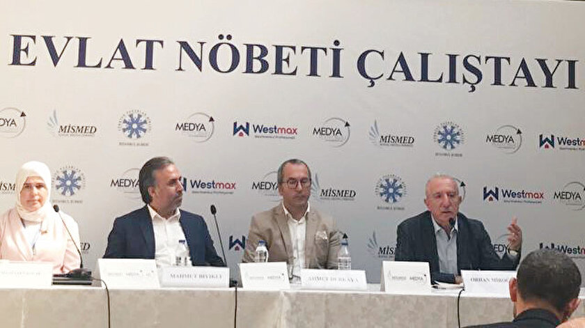 Annelerin cesareti bir devrim: Yaşasın Türkiye demenin vakti
