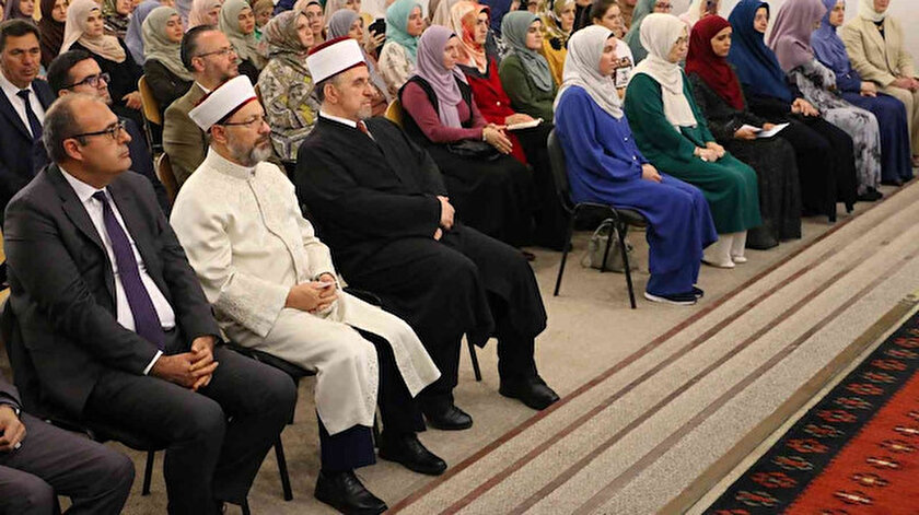 Diyanet İşleri Başkanı Erbaş Kosovada temaslarda bulundu