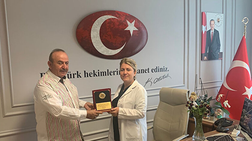 Gastronomi uzmanı Muzaffer Koşan Havran GETAT Projesine plaket verdi