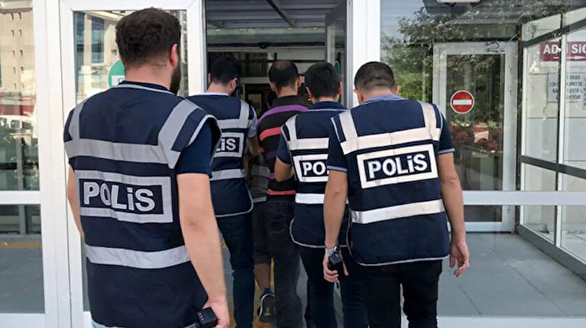 Vanda torbacı diye tabir edilen uyuşturucu satıcılarına yönelik operasyonlarda 24 şüpheli gözaltına alındı