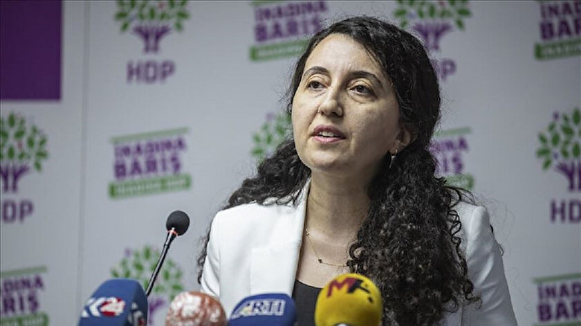 HDPden Aynı masada oturmayız diyen Akşenere cevap geldi: Oturduğun kıraathanede çay içmeyiz