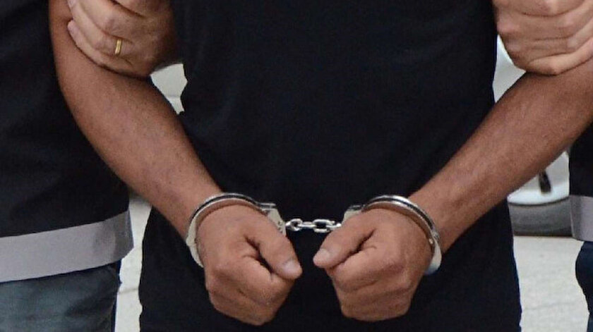 Samsunda düzenlenen operasyonda İstanbuldan uyuşturucu getiren biri kadın dört zanlı gözaltına alındı