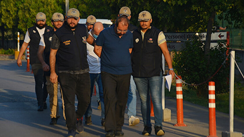 Adanada FETÖye şafak operasyonu: 10 kişi gözaltına alındı