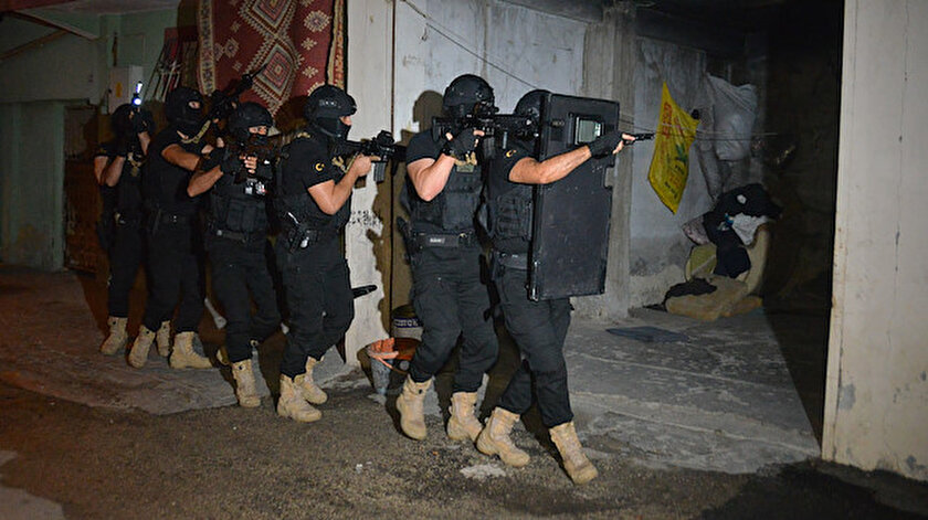 Adanada DEAŞ operasyonu: Yedi gözaltı