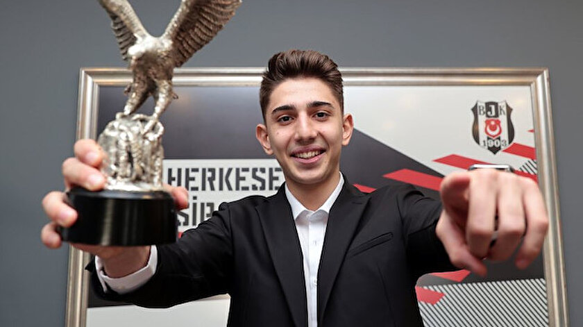 Demir Ege Tıknaz kimdir? Beşiktaşla kaç yıllık sözleşme imzaladı?