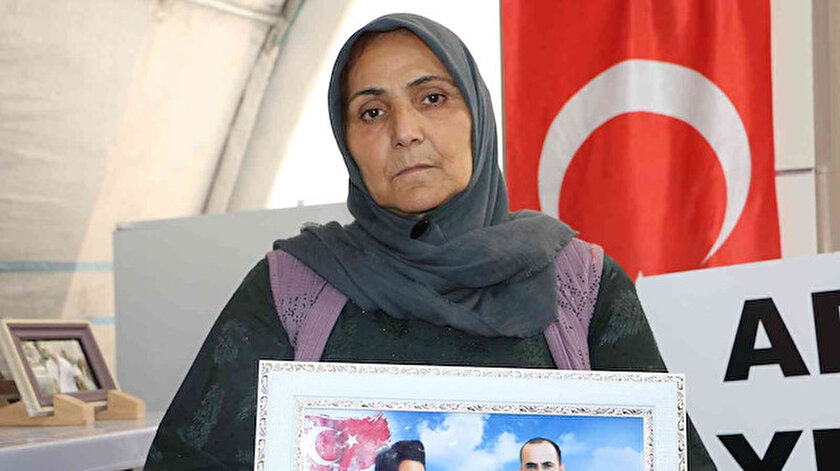 Evlat nöbetindeki acılı anne: Oğlum 2015’te HDP ve PKK tarafından dağa kaçırıldı