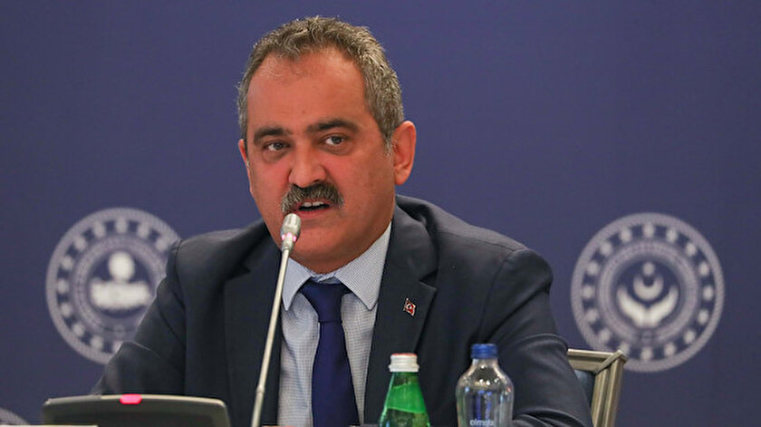 Bakan Özer akran zorbalığına dikkat çekti: Eğitim sistemini olumsuz etkiliyor