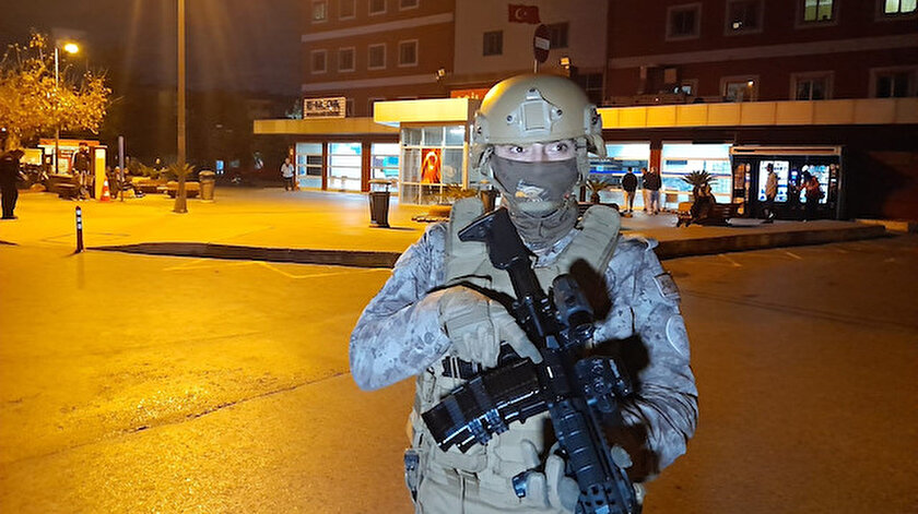 Bakırköy’de hastane önünde korku dolu anlar: Bir ölü iki yaralı var