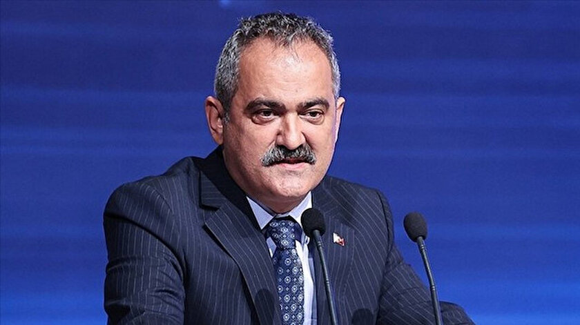 Bakan Özer açıkladı: İlk kez tüm okullara gönderildi