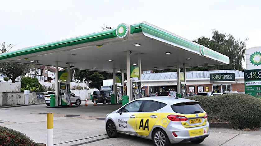 İngilizler isyanda: Petrol almak zorundayız yoksa donacağız