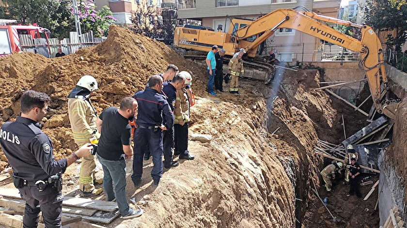 Maltepe’de istinat duvarı çöktü: İki işçi göçük altında kaldı