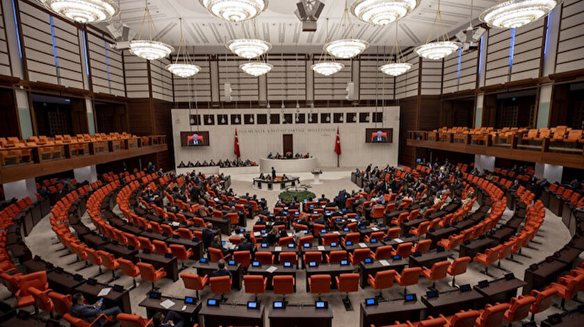 CHPnin içinde başörtüsü kelimesi geçmeyen yasa teklifi TBMMde
