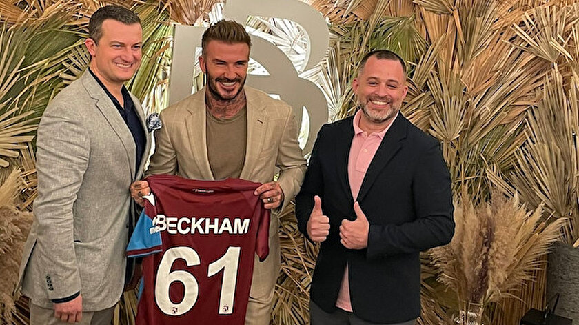 David Beckhama Katarda sürpriz hediye: Trabzonspor formasıyla poz verdi
