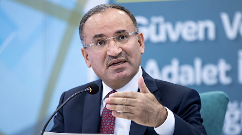 Başörtüsü için anayasa teklifi