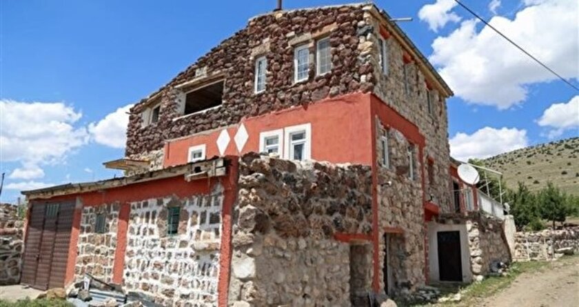 �Toplama� taş ile ev yaptı Yeni Şafak