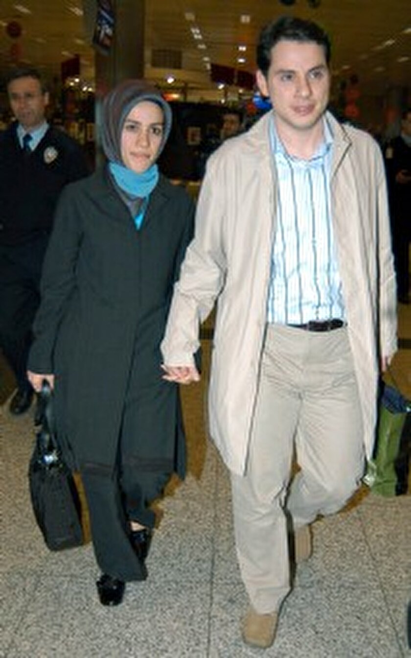 Esra Erdogan Esra Erdogan
