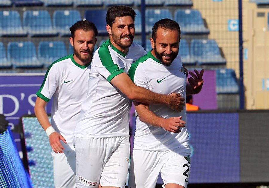 Olcan Adın'ın Osmanlıspor maçıdaki gol sevinci.