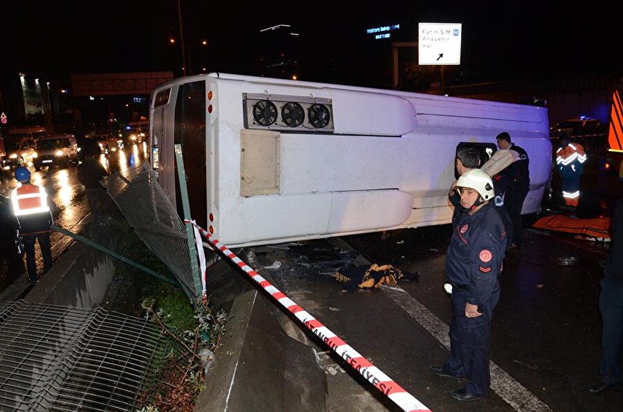 3 kişi yaşamını yitirirken 17 kişi yaralandı.