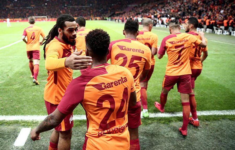 Galatasaraylı oyunculardan Fatih Terim'e tavır!
