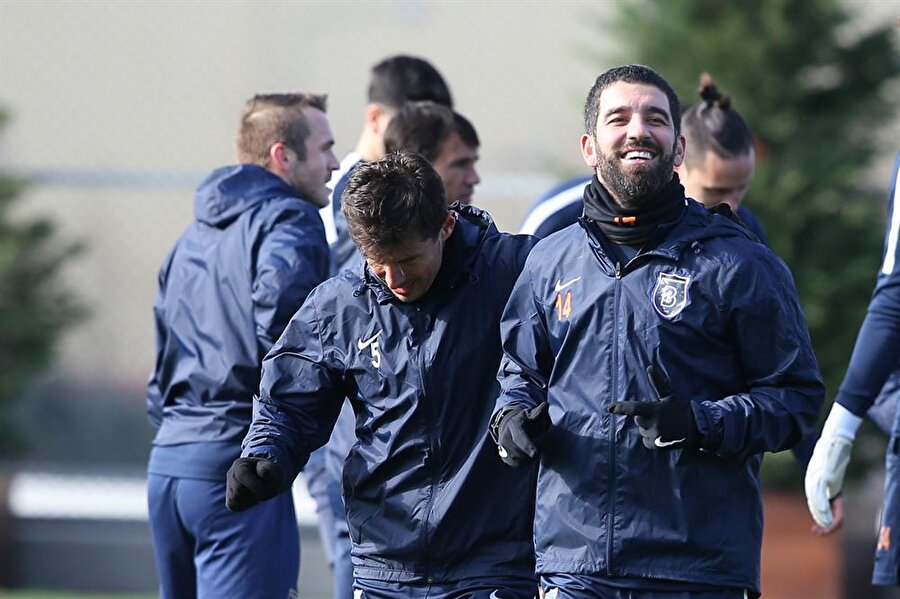 Arda Turan, ilk antrenmanına çıktı