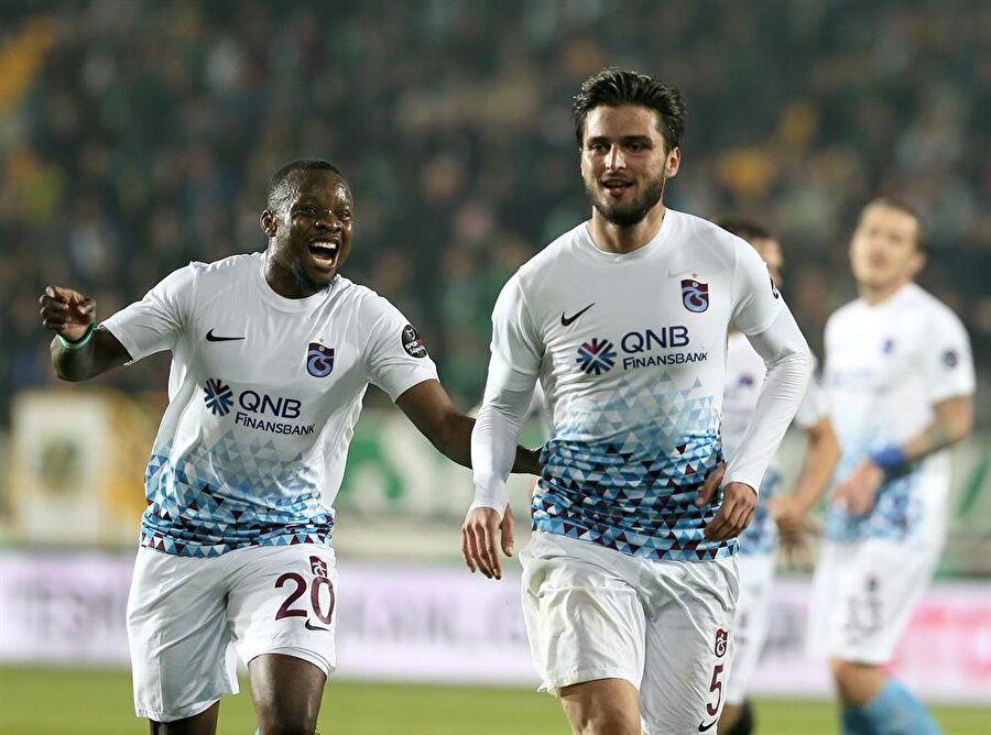 Trabzonspor'un genç oyuncusu Okay Yokuşlu, yurt dışına transfer olmak istediğini açıkladı.