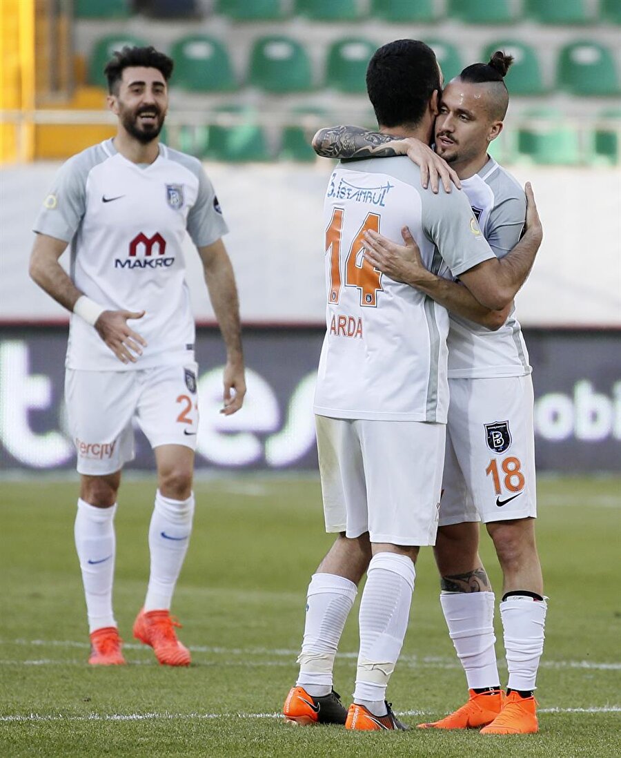Akhisarspor 1-2 Başakşehir