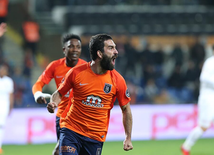 Arda Turan Burnley maçının kadrosuna dahil edilmedi.