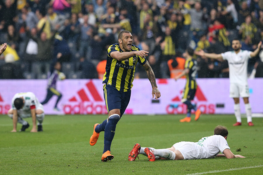 Jose Fernandao Süper Lig'de daha önce Fenerbahçe ve Bursaspor formaları giydi.