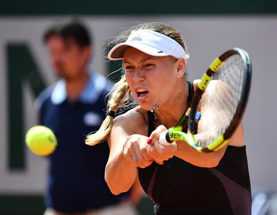 Wozniacki, Fransa Açık Tenis Turnuvası'na 4. turda veda etti.