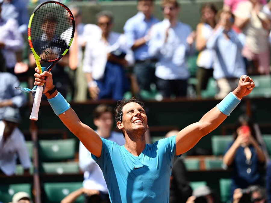 Nadal, Schwartzman'ı 3-1 mağlup ederek Fransa Açık Tenis Turnuvası'nda yarı finale çıktı.