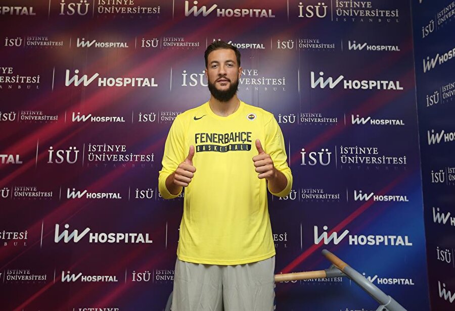 Joffrey Lauvergne, sağlık kontrolünden geçirildi.